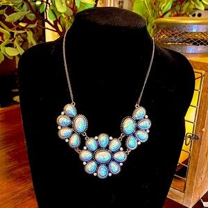 Western style necklace